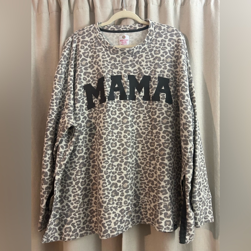 MAMA Leopard Print Crewneck Sweatshirt - Gray